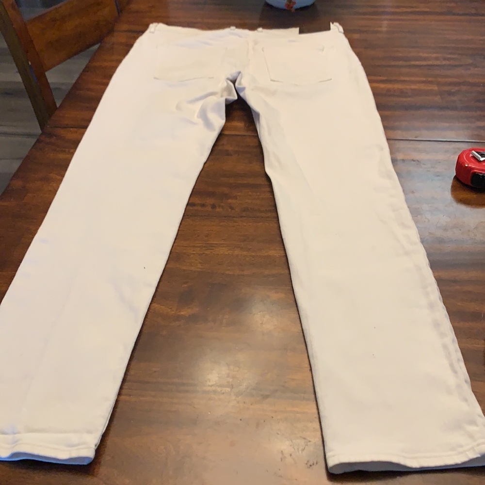 Michael kors slim fit Jeans for women. - Picture 3 of 15
